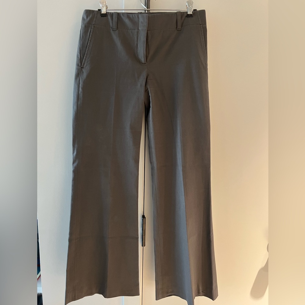 Theory Gray Trousers. Bootleg cut. Size 8. Medium rise. Inseam 31”.